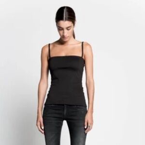 💋 Spaghetti Strap Classic Tank NWOT *LARGE